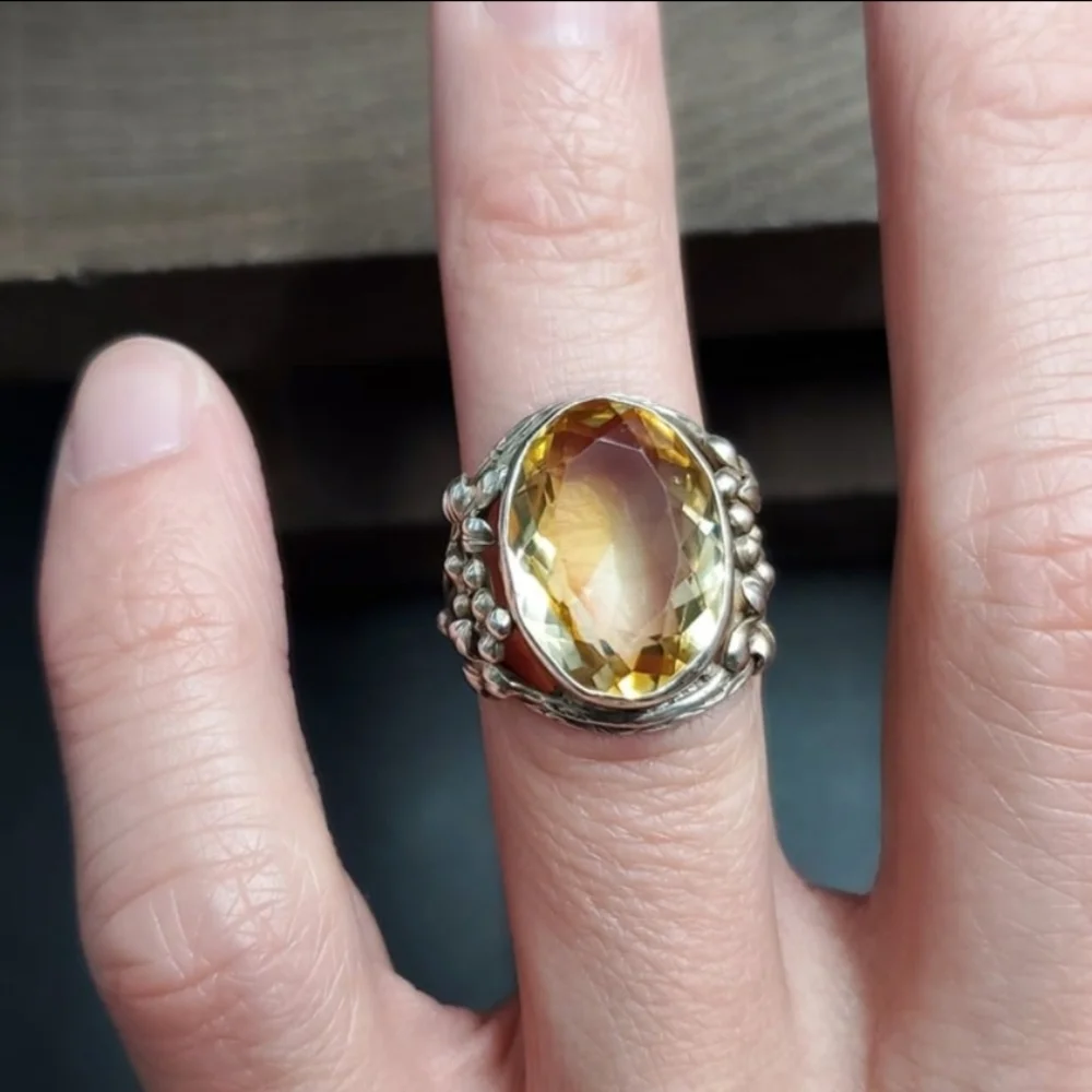 Size 6 Sterling Silver Handmade Large Oval Citrine Gem Ring